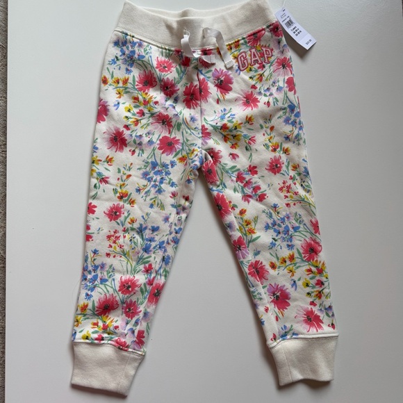 GAP Other - NWT GAP Kids Floral Print Joggers